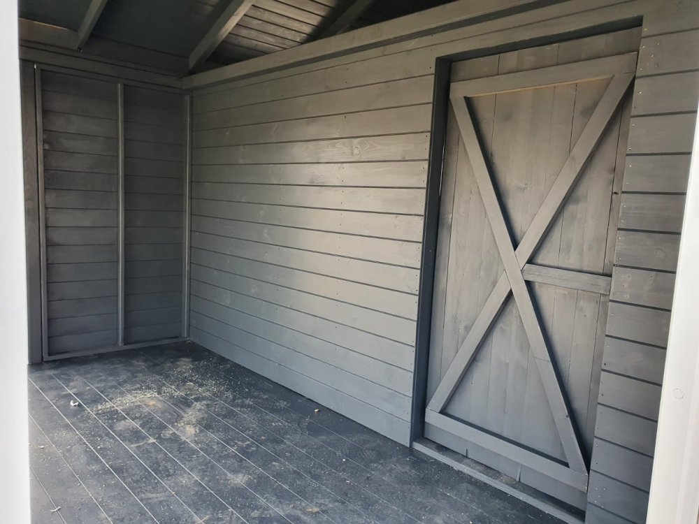 Garden House Richmond wooden garden house interior