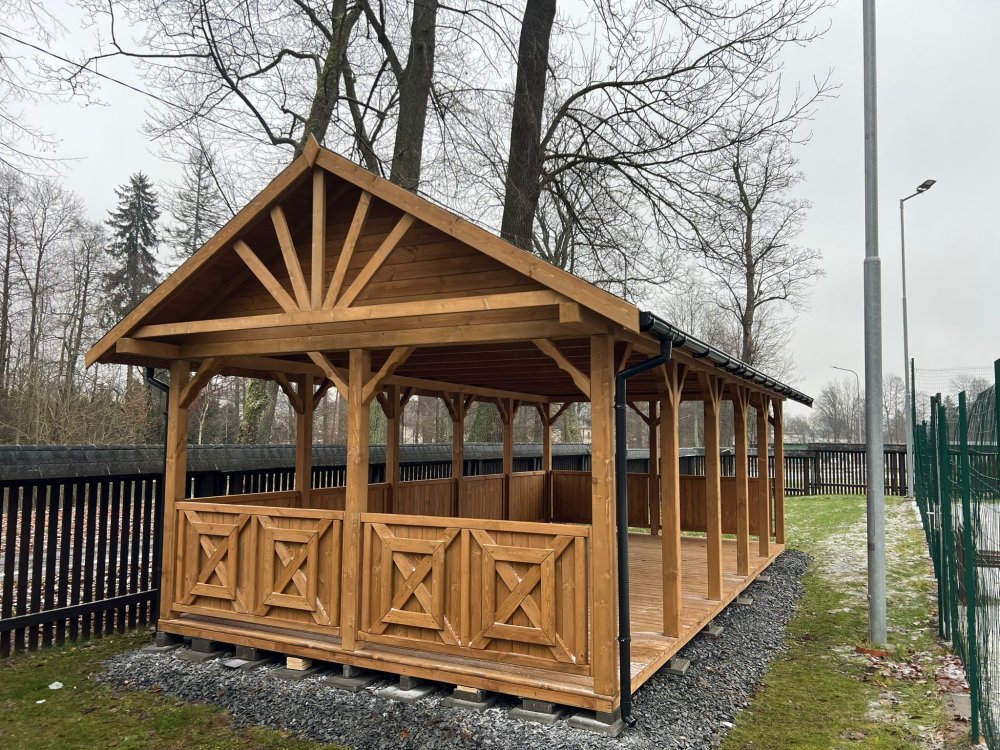 Lynwood Party Gazebo – 6 × 4 m