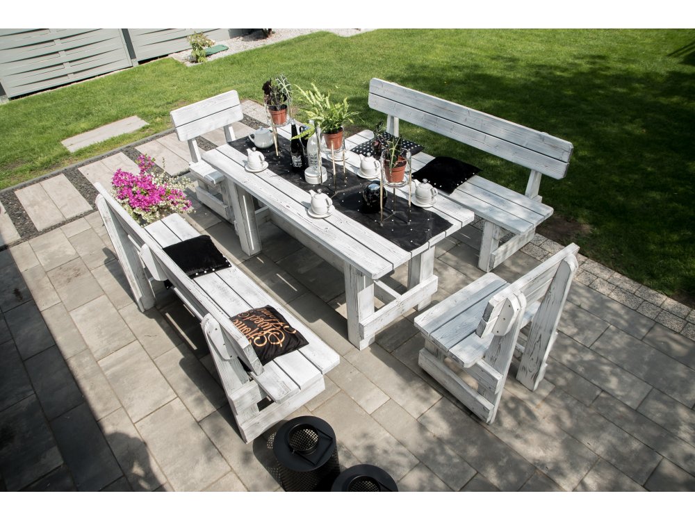 M16 Garden Furniture Set