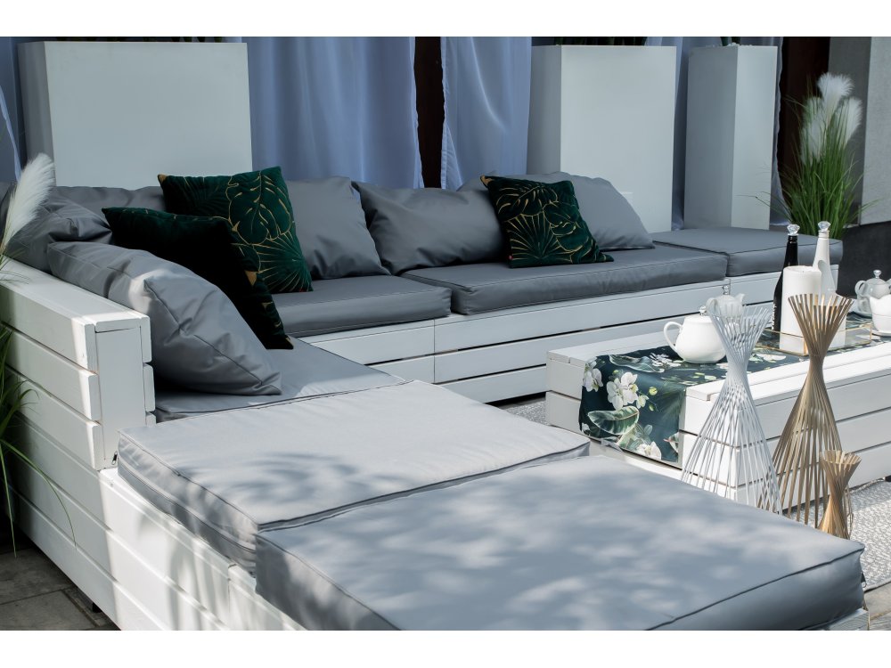 M17 Garden Furniture Set