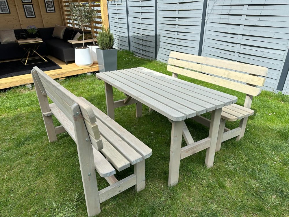 M8 Garden Furniture Set