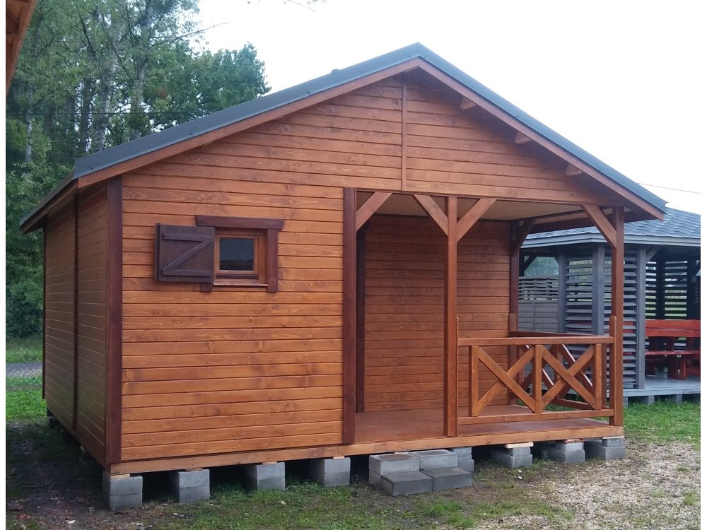 Kļavu koka māja 15–25 m²