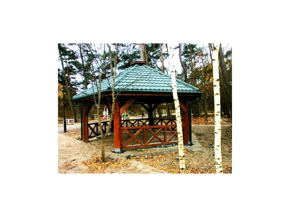 Regency Hexagonal Gazebo with Metal Roof