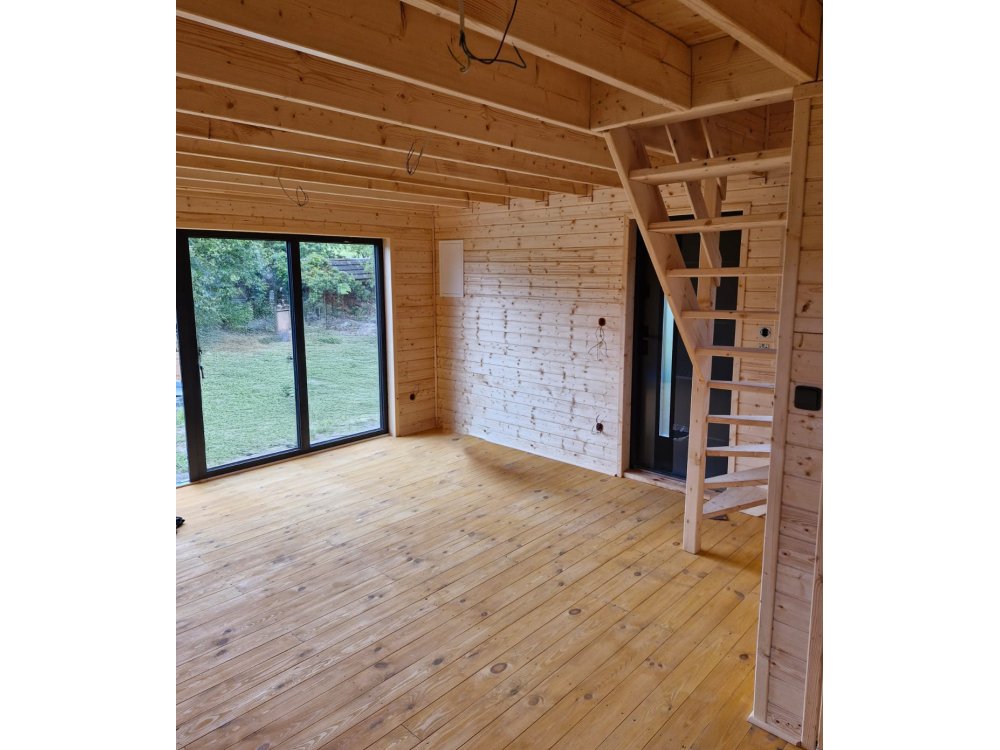 Willow Modern W1 koka māja – 5 × 7 m | 35 m²