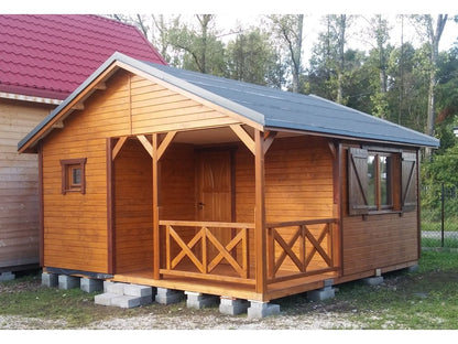 Kļavu koka māja 15–25 m²